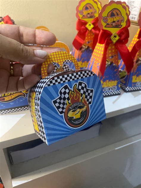Caixa Maletinha Tema Hot Wheels Elo Produtos Especiais
