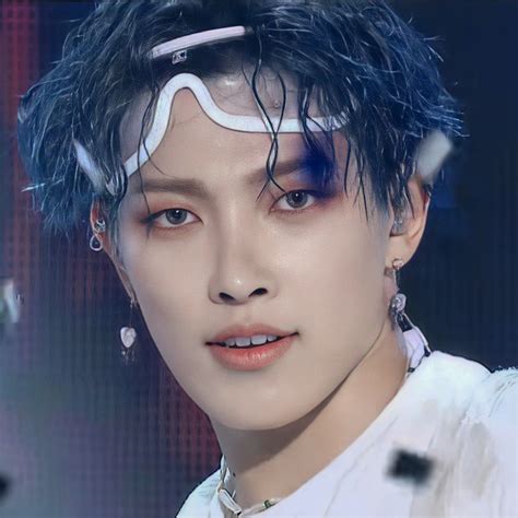 ⧖hourly Hongjoong On Twitter Kim Hongjoong Hair Icon Aesthetic People