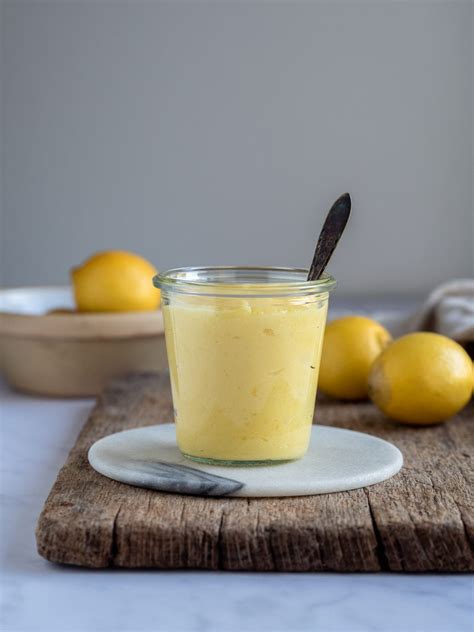 Lemoncurd Lækker opskrift på hjemmelavet citroncreme