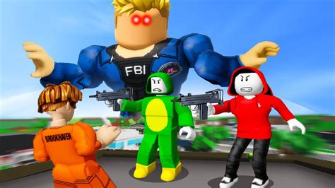 Playing Roblox Like A Super Cop Mikey And Jj Maizen Roblox Youtube