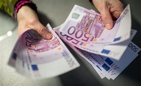 Stop Banconote Da 500 Euro E Occhio A Quelle Nuove Da 100 E 200