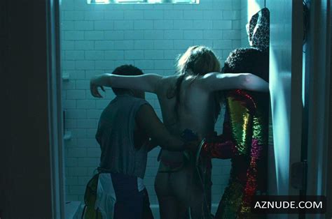 MEG BARLOWE Nude AZNude