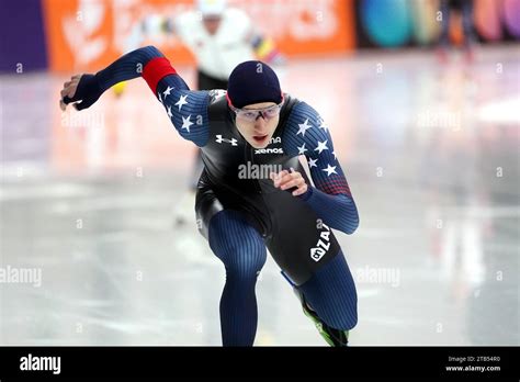 Isu Eisschnelllauf Weltcup Stavanger Fotos Und Bildmaterial In Hoher