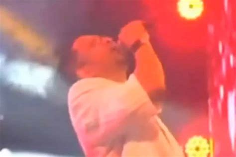 Cantor Pedro Henrique passa mal em palco vídeo mostra o momento O