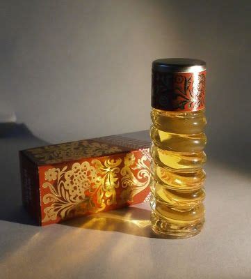 soviet perfume: "Русская шаль", Северное сияние | Духи, Винтажные духи ...