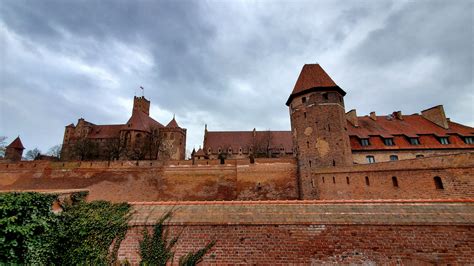 Malbork Castle A Gothic Architectural Wonder Nuvo