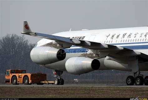 B 2389 Air China Airbus A340 300 At Milan Malpensa Photo Id 258079 Airplane