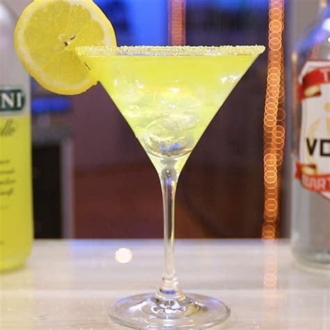 Fizzy Lemon Drop Cocktail Recipe