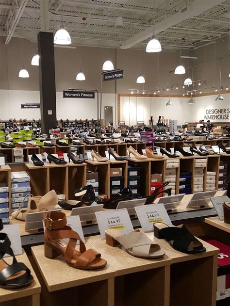 Dsw Designer Shoe Warehouse 7 Mystic View Rd D1 Everett Ma 02149