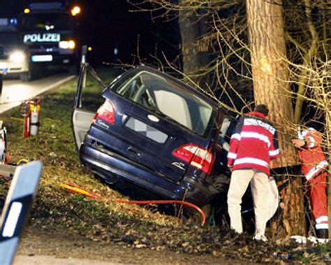 Unfall In Mittelfranken Drei Tote Jugendliche