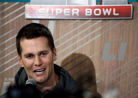 An emotional Tom Brady tells a young boy about his 'hero' at the Super ...