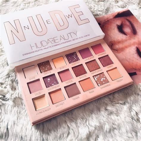 Nude Eyeshadow Palette Huda Beauty