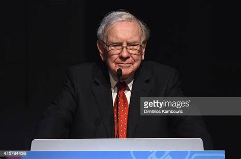 Warren Buffett speaks during the Forbes' 2015 Philanthropy Summit ...