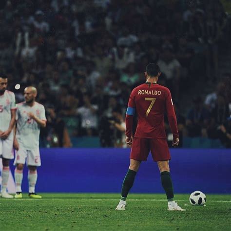 The Cr7 Timeline On Twitter The Greatest Freekick Stance Of All Time