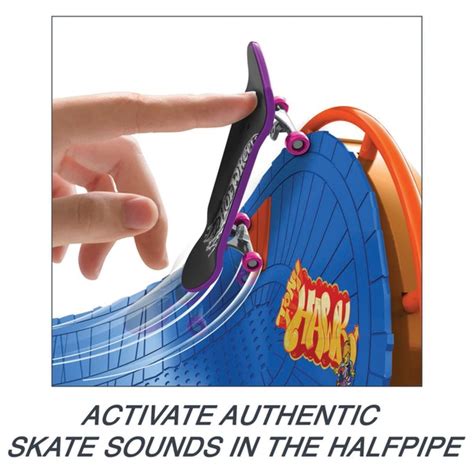 Hot Wheels Skate Spielset Amusement Park Mit Tony Hawk Fingerboard Smyths Toys Deutschland