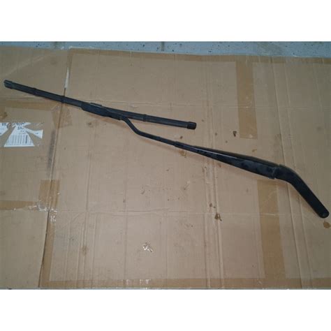 Ford Mustang Right Wiper Blade Arm 2010 2014 Ar33 17b589 Ab 24027173