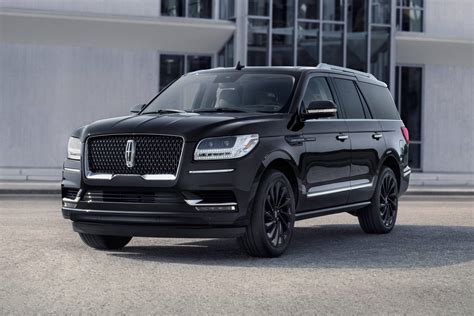 Download Classy Lincoln Car Navigator Wallpaper