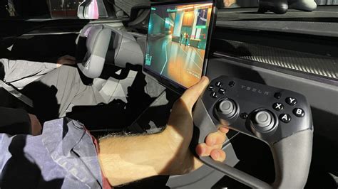 Se Reproducir Cyberpunk De Nivel Ps En Tesla Model S Plaid Eso