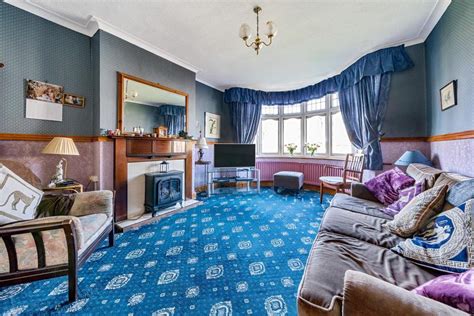 Village Way Beckenham Bed Semi Detached House