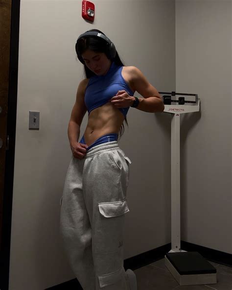 Emma Lanyi (@lanyi.fit) • Instagram photos and videos