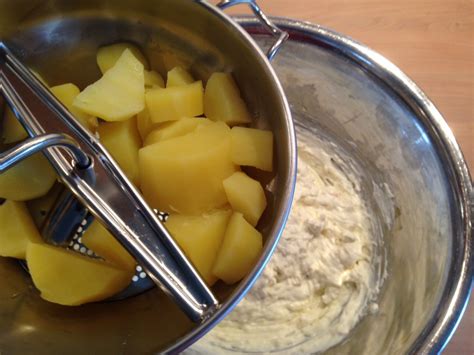 Rezept Piroggen Mit Quark Kartoffel F Llung Undzwiebeln