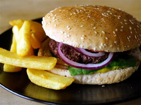 Hamburgers Au Steak De Boeuf Hach Maison Recette Par Chef Simon