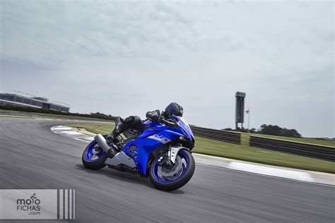 Comparativa Kawasaki Ninja Zx R Yamaha Yzf R