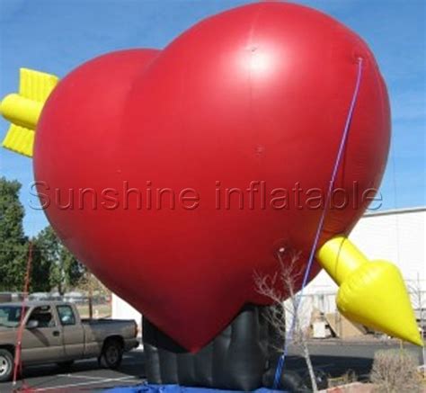 Custom Design Large Red Inflatable Heart Arrow For Valentine Decoration