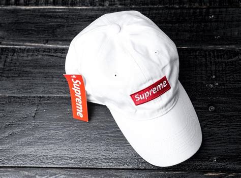 Кепка adidas gucci supreme burberry