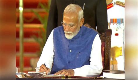 Pm Modi And 71 Ministers Sworn In For Record Third Term Telangana Today