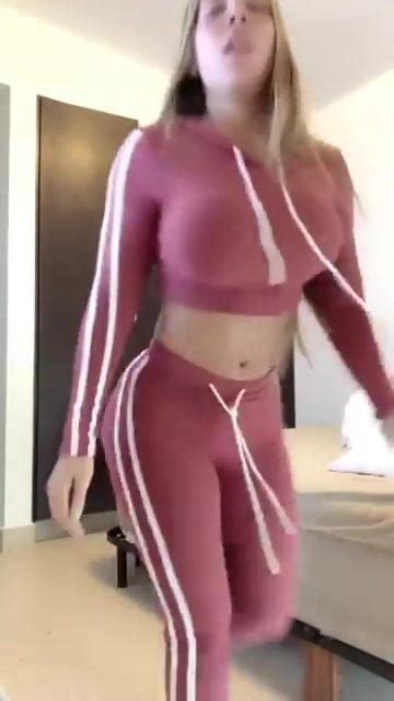 Bailando Un Poco Free Kissing Porn Video E XHamster