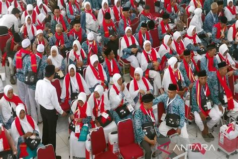 Calon Haji Embarkasi Solo Kloter Pertama Tiba Di Asrama Lebih Awal