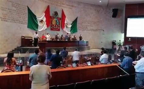 Congreso de Oaxaca discute revocación de mandato de 5 munícipes Grupo