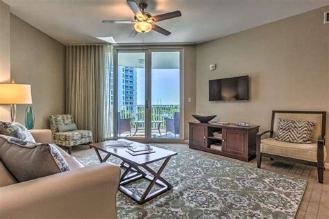 Destin Condo w/ Amenities & Pool