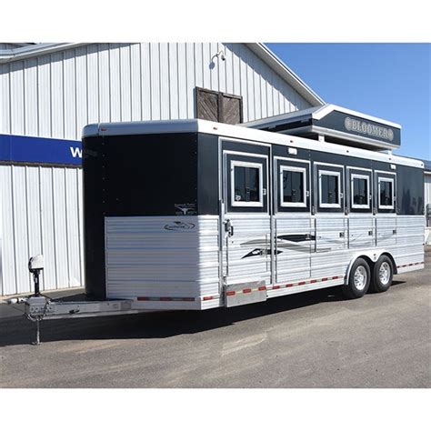 2008 Bloomer 5 Horse Bumper Pull Horse Trailer