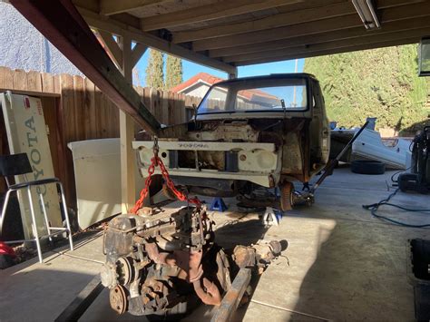 Toyota 1970 hilux 8rc engine - Car Engines & Engine Parts - Modesto