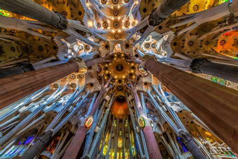 Por qué debes visitar la Sagrada Familia de Barcelona