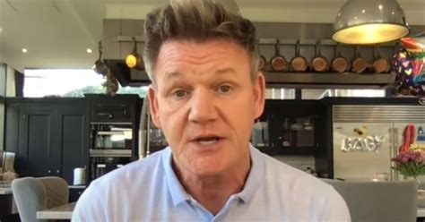 Gordon Ramsay Surprises Tv Hosts By Revealing The Size Of His Feet It