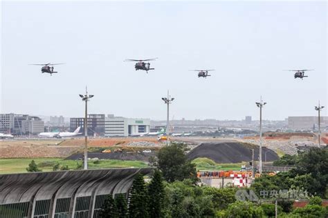 漢光演習桃機首次操演反空機降 阿帕契黑鷹扮敵方被國軍截擊【圖輯】 政治 中央社 Cna