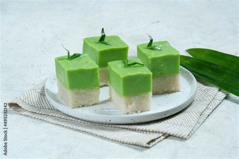 Fototapeta Talam Ketan Pandan Kuih Talam Or Kuih Seri Muka