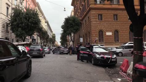 Incidente Sul Lavoro Muore Un Operaio Al Centro Di Roma Iniziati I