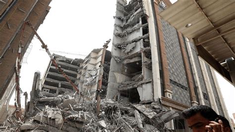 Devastador Derrumbe De Un Edificio Deja Un Saldo De Fallecidos Hay