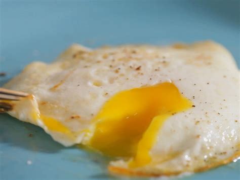 How To Cook Over Medium Eggs