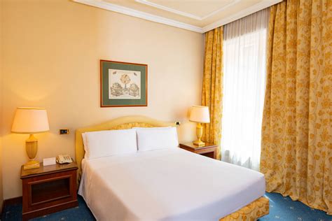 Rooms & Suites - Classic double Bologna Hotel - Hotel Internazionale in ...