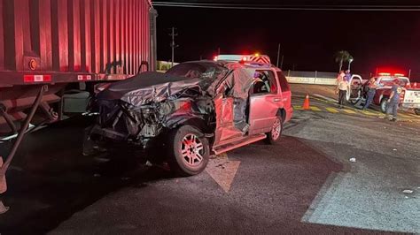 Aparatoso accidente en carretera Pénjamo Abasolo deja 1 muerto y 8