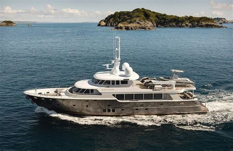 Yacht Black Pearl, a Diverse Projects Superyacht | CHARTERWORLD Luxury ...