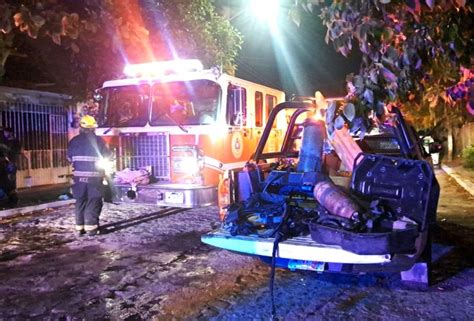 Vallarta Veladora De Altar De Muertos Causa Incendio En Domicilio