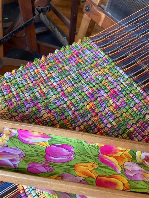 Weaving Loom Diy Weaving Loom Projects Rug Loom Weaving Designs