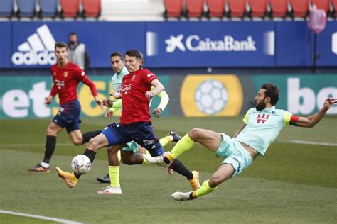 Ante Budimir Brace Helps Osasuna Beat Granada 3 1 At El Sadar