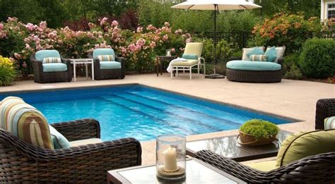 40 Brilliantly Awesome Backyard Pool Ideas To Turn Into Relaxing